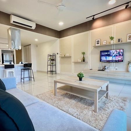 Royale Cottage Midvalley Netflix Pools 4 Pax Johor Bahru Luaran gambar