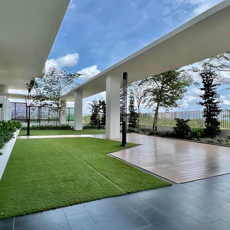 Royale Cottage Midvalley Netflix Pools 4 Pax Johor Bahru Luaran gambar