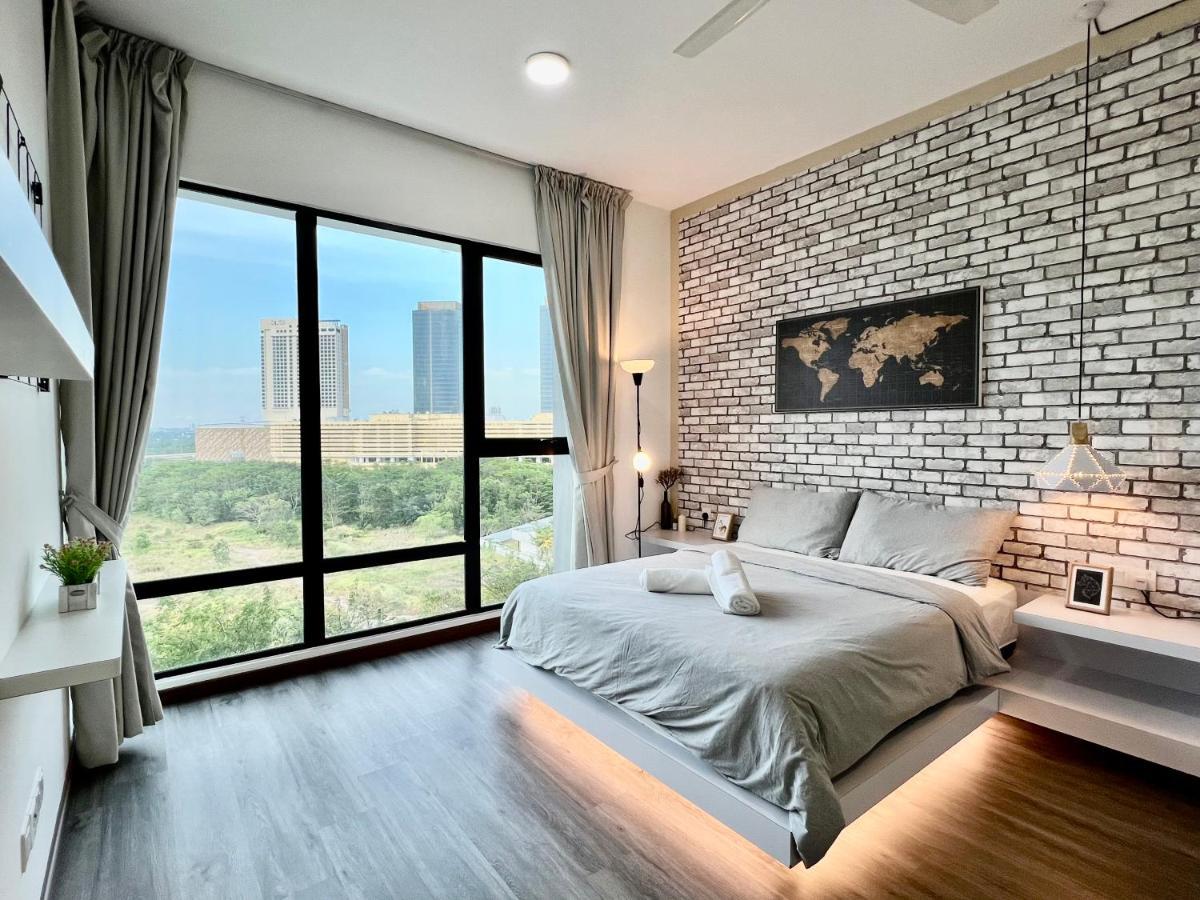 Royale Cottage Midvalley Netflix Pools 4 Pax Johor Bahru Luaran gambar