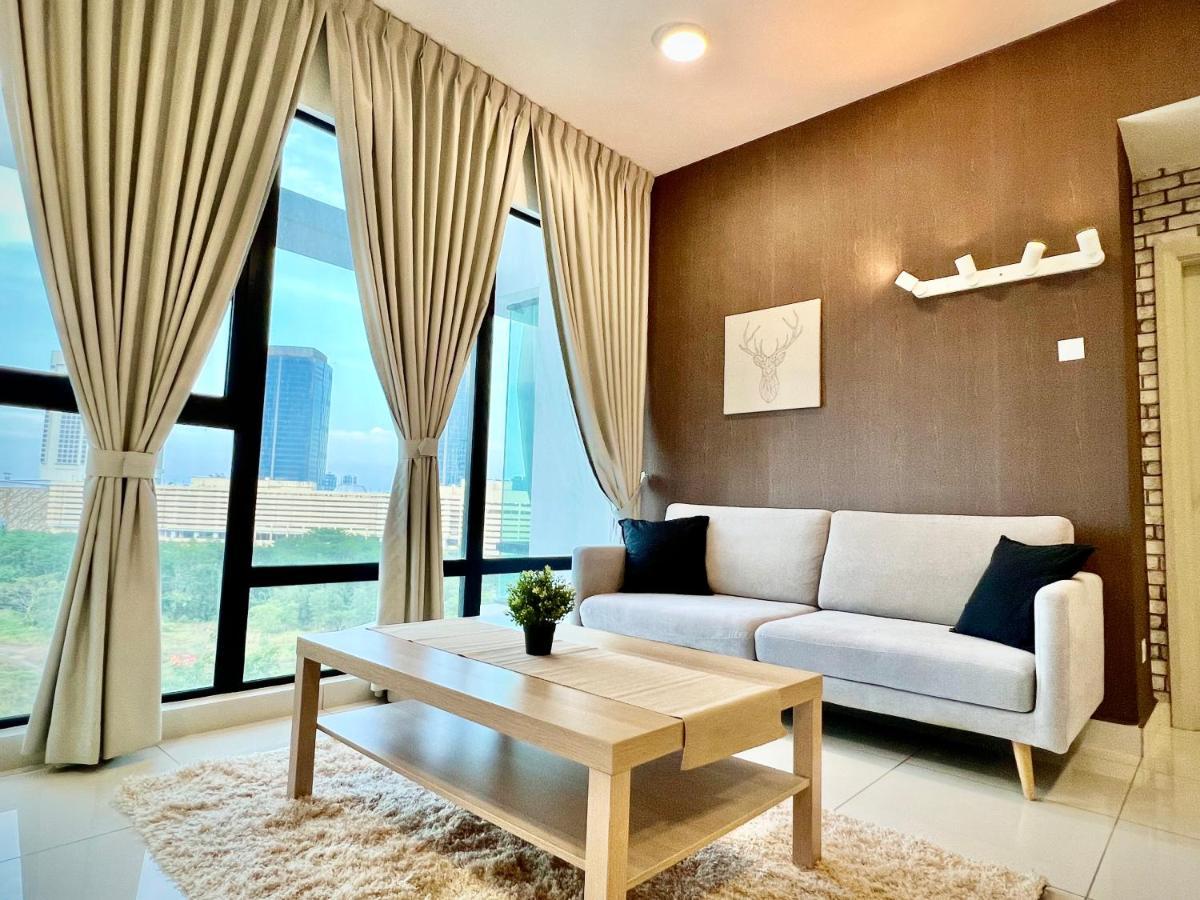 Royale Cottage Midvalley Netflix Pools 4 Pax Johor Bahru Luaran gambar