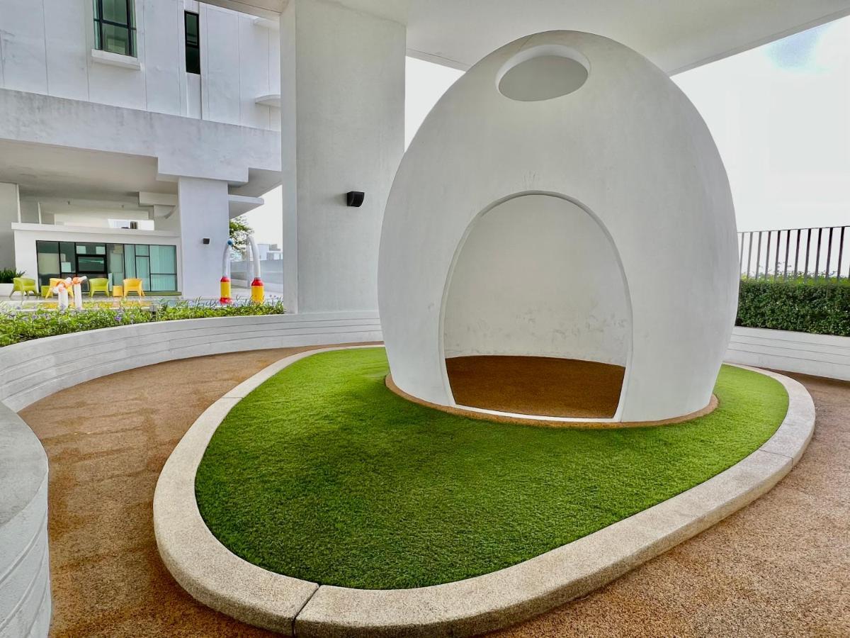 Royale Cottage Midvalley Netflix Pools 4 Pax Johor Bahru Luaran gambar