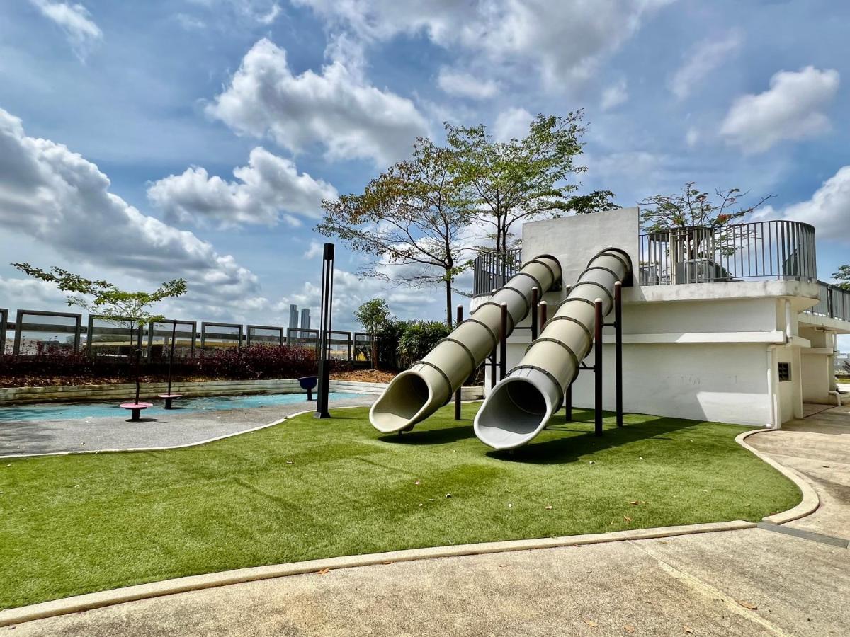 Royale Cottage Midvalley Netflix Pools 4 Pax Johor Bahru Luaran gambar